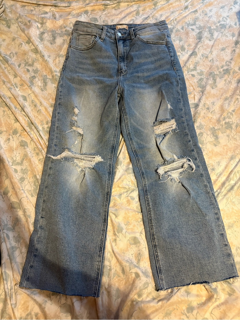 Altar’d state High-Rise Distressed jeans